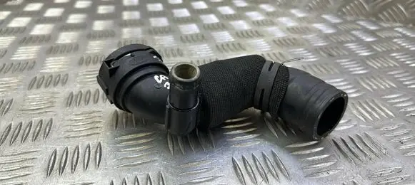 Engine coolant pipe/hose