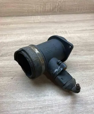 Volkswagen PASSAT B5 Mass air flow meter 0281002216 4A0906102