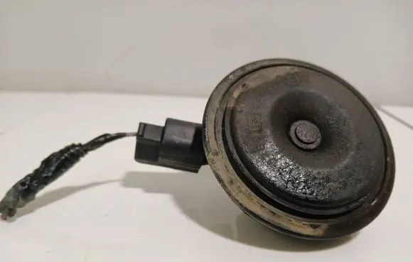 Honda CR-V Horn signal E1000329