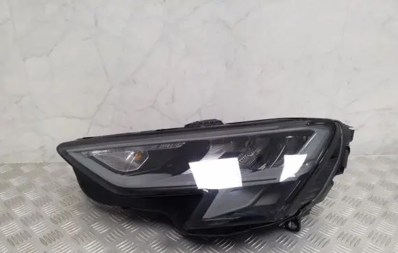 Audi A3 8Y Headlight/headlamp 8Y0941011