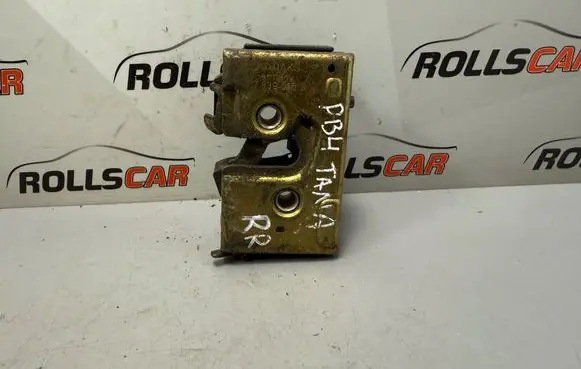 Volkswagen PASSAT B4 Rear door lock 357839016D