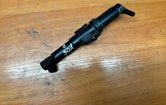 BMW 6 F06 Gran coupe Headlight washer spray nozzle 1300750010