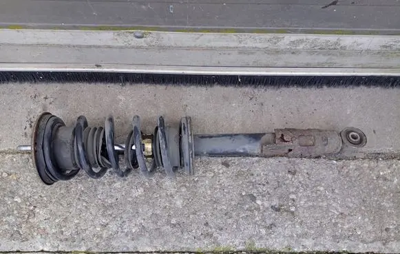 Lexus GS 300 350 430 450H Front shock absorber/damper