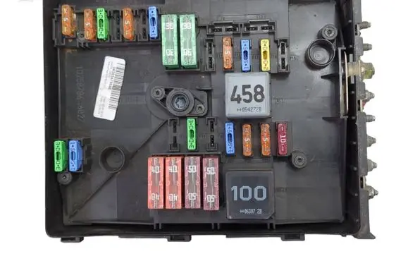 Skoda Octavia Mk2 (1Z) Fuse module 1K0937125A 017183071 0636347964E