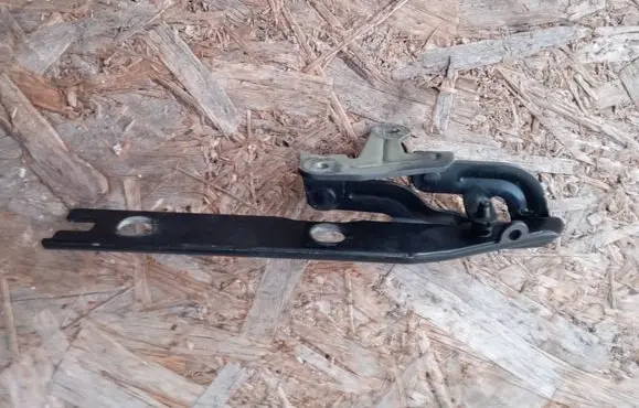 Dodge Journey Engine bonnet/hood hinges 05178241AB