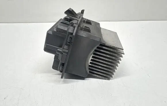 Peugeot 508 Heater blower motor/fan resistor T1017845R 145R52C2S