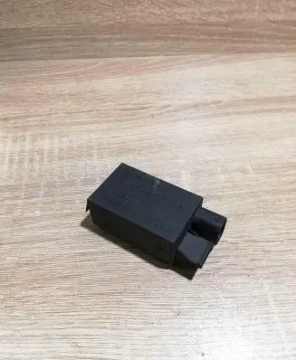 BMW 5 E39 AUC sensor 8391470