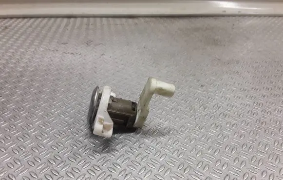 Renault Scenic RX Front door lock (next to the handle) 500375