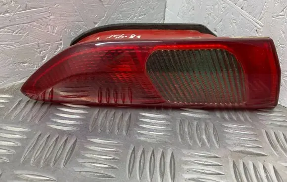 Alfa Romeo 156 Tailgate rear/tail lights 17128