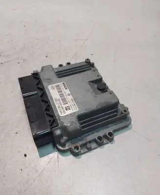 KIA Ceed Engine control unit/module 391032A765 0281013400