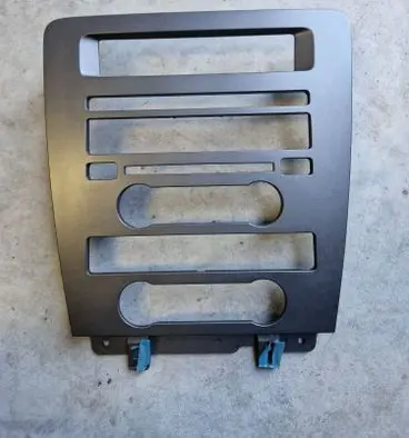 Ford Mustang V Radio/GPS head unit trim 6304302AB