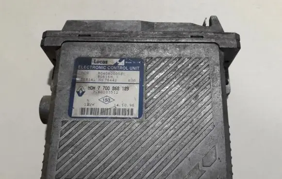 Renault Scenic I Engine control unit/module h0m7700868189 hom7700868189