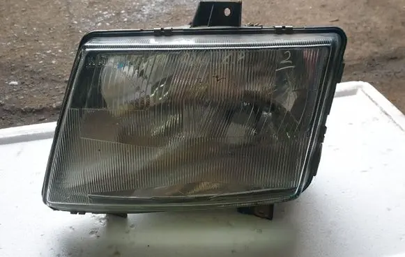 Mercedes-Benz Vito Viano W638 Headlight/headlamp