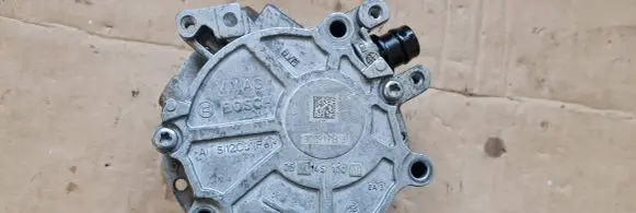 Audi A4 S4 B9 8W Vacuum pump 06K145100AE