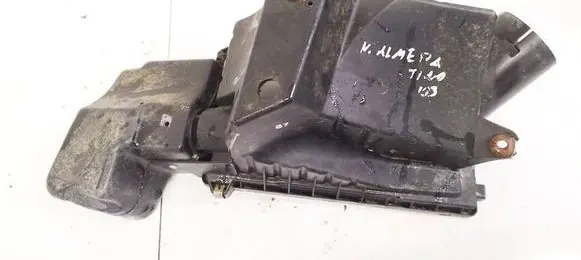 Nissan Almera Tino Air filter box