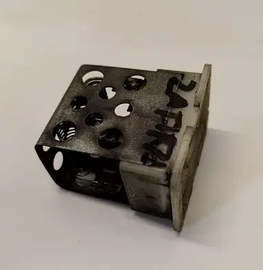 Opel Astra G Heater blower motor/fan resistor 90560362