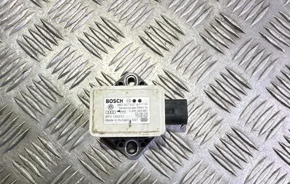 Audi A4 S4 B8 8K ESP acceleration yaw rate sensor 8K0907637A