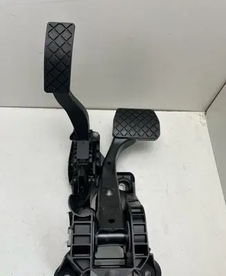 Volkswagen PASSAT B8 Brake pedal 5Q1723058BG