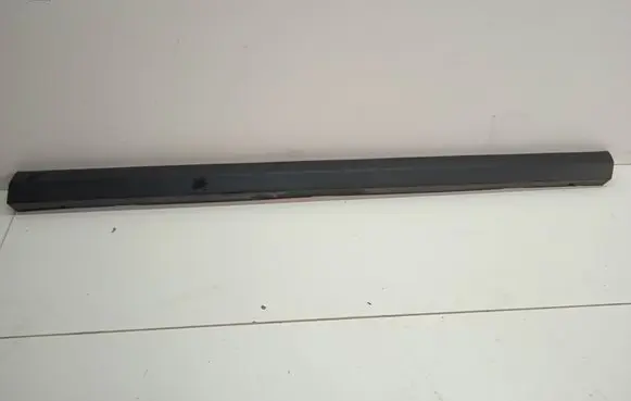 Volvo V70 Front door trim (molding) 30678133