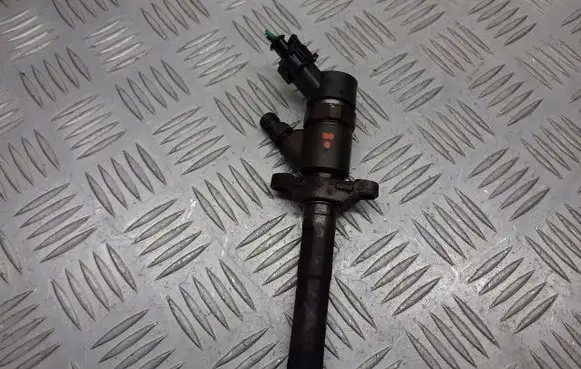 Ford C-MAX I Fuel injectors set 0445110188
