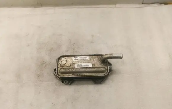 Toyota Avensis T250 Engine oil radiator 157100R010