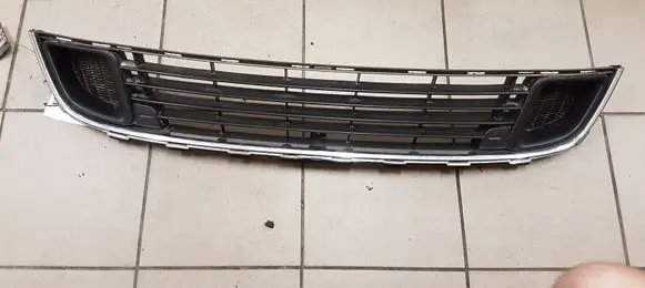 Citroen C5 Front bumper lower grill 9681052677