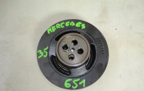 Mercedes-Benz E W212 Crankshaft pulley A6510351712