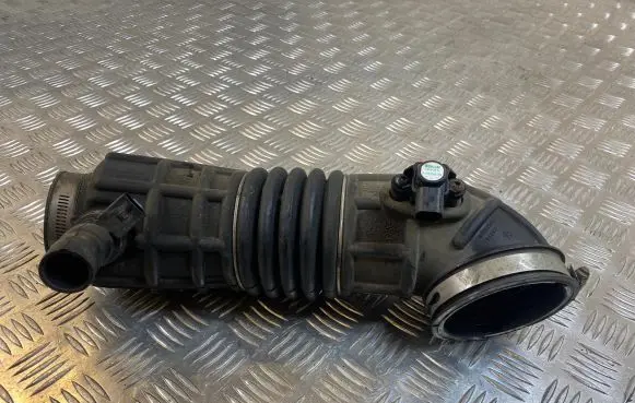 Jeep Compass Intercooler hose/pipe 04891962AC 0261230189