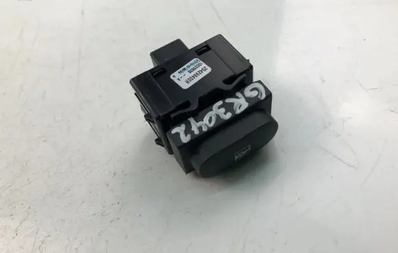 Renault Captur Electric window control switch 254298400R