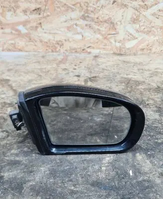 Mercedes-Benz C W203 Front door electric wing mirror 413133418