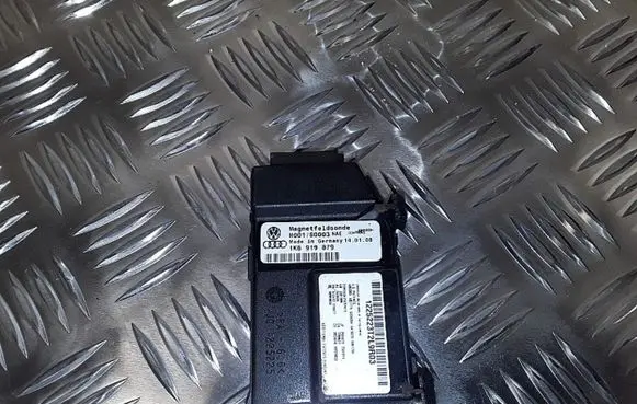 Volkswagen Tiguan Engine control unit/module H001S0003