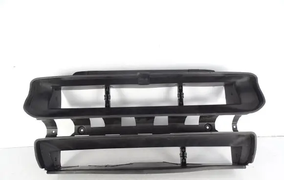 Land Rover Defender Intercooler air guide/duct channel L8B2-001A04-AC L8B2-8475-BF