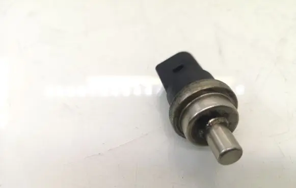 Volkswagen PASSAT B6 Fuel temperature sensor 269416