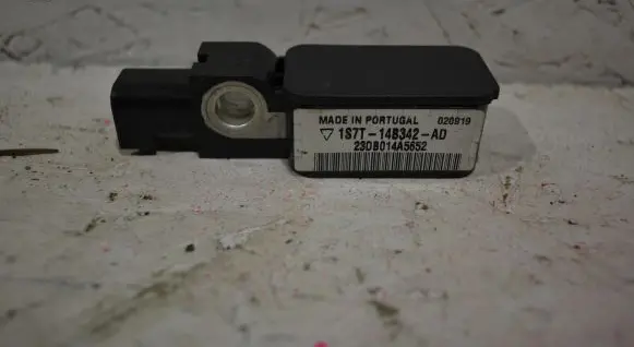 Ford Mondeo Mk III Airbag deployment crash/impact sensor 1S7T14B342AD