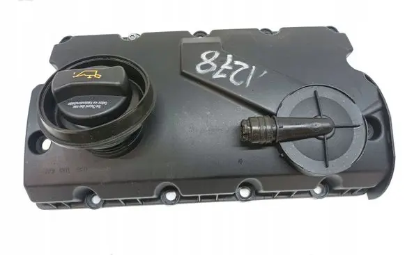 Volkswagen Golf V Rocker cam cover 038103475N