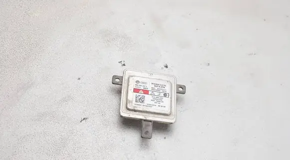 Volkswagen Golf VII Headlight ballast module Xenon 8K0941597F W003T22171 00248674
