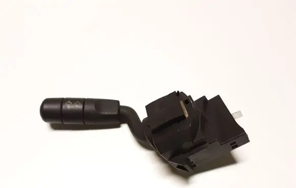 Land Rover Discovery 3 - LR3 Indicator stalk XPC500160
