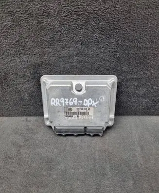 Volkswagen PASSAT B5 Engine control unit/module 038906018AS 0281001724