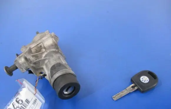 Volkswagen Polo Ignition lock 4B0905651C