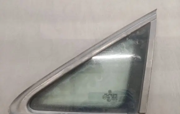 Volkswagen Caddy Front door window/glass (coupe) 