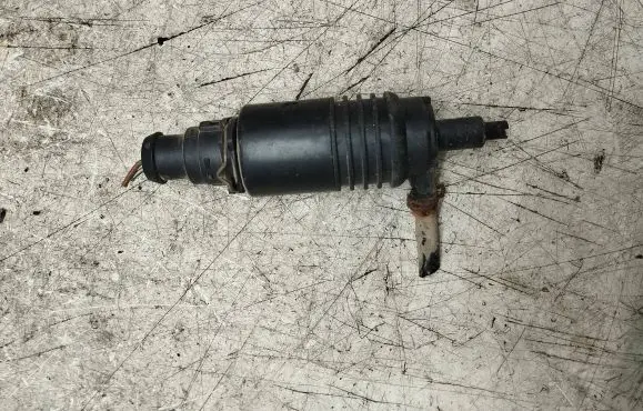 Audi A4 S4 B5 8D Windscreen/windshield washer pump 4A0955651