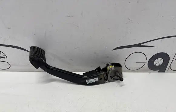 Volvo XC60 Brake pedal 32264703