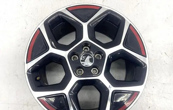 Opel Astra L R18 alloy rim 9843281680