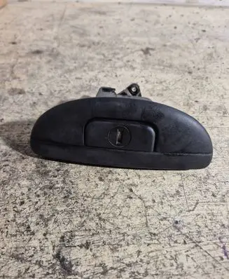 Renault Scenic I Tailgate exterior lock 43301