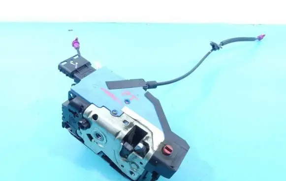 Citroen C3 Picasso Rear door lock 24099158 IMPRK1111065