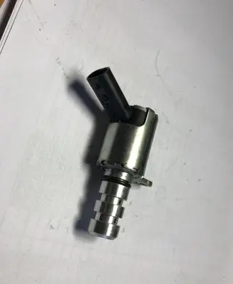 Volkswagen Golf VII Camshaft vanos timing valve 04E906455P
