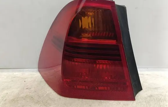 BMW 3 E90 E91 Rear/tail lights 7160061