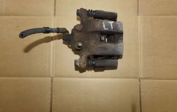 Nissan Quest Rear brake caliper
