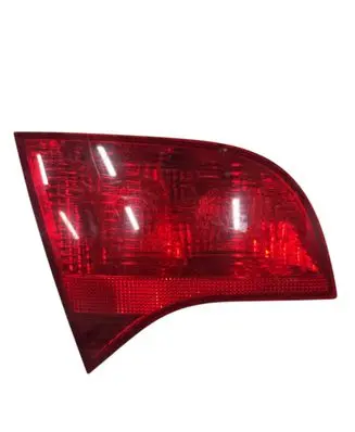 Tailgate rear/tail lights