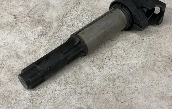 BMW 3 E90 E91 High voltage ignition coil 0221504100